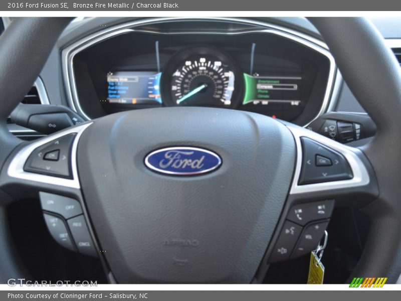 Bronze Fire Metallic / Charcoal Black 2016 Ford Fusion SE