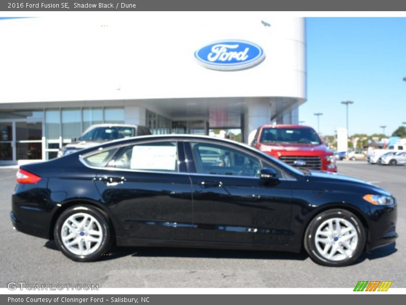 Shadow Black / Dune 2016 Ford Fusion SE