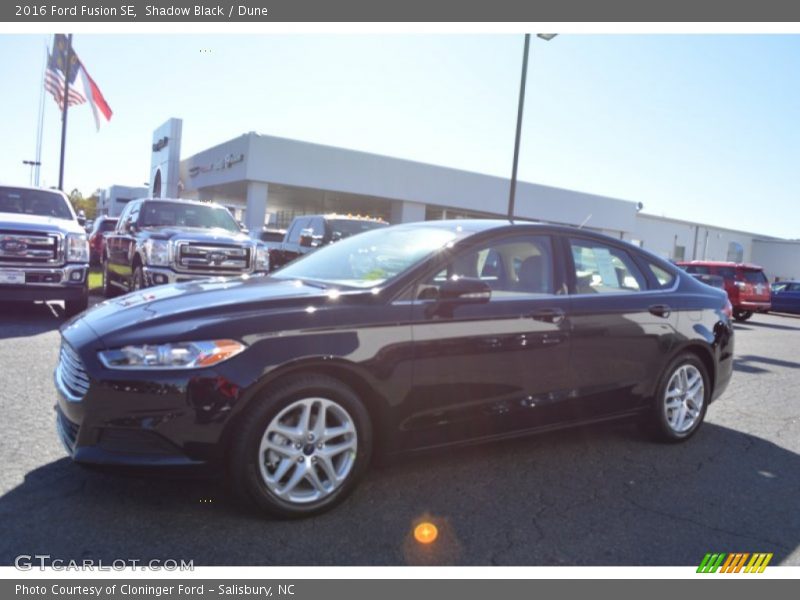 Shadow Black / Dune 2016 Ford Fusion SE