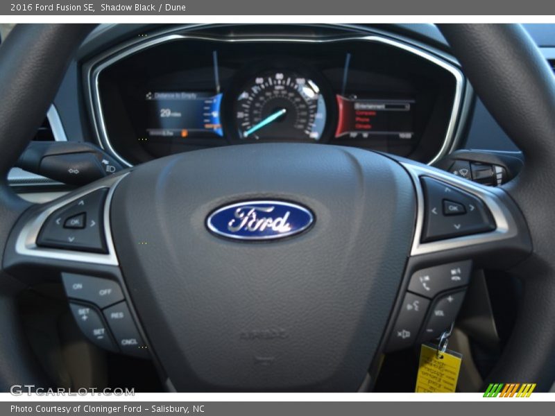 Shadow Black / Dune 2016 Ford Fusion SE