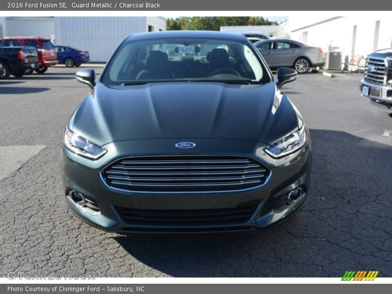 Guard Metallic / Charcoal Black 2016 Ford Fusion SE