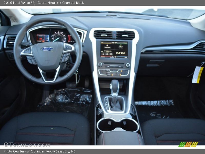 Guard Metallic / Charcoal Black 2016 Ford Fusion SE