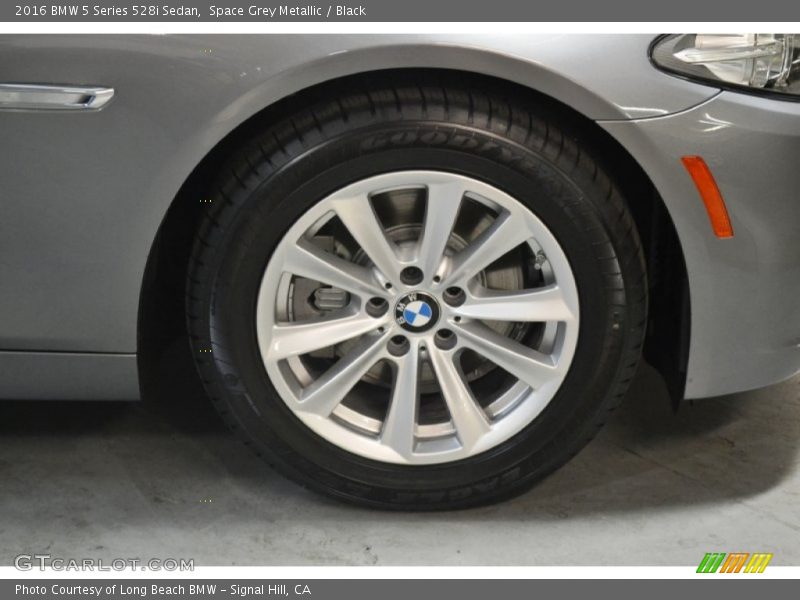  2016 5 Series 528i Sedan Wheel