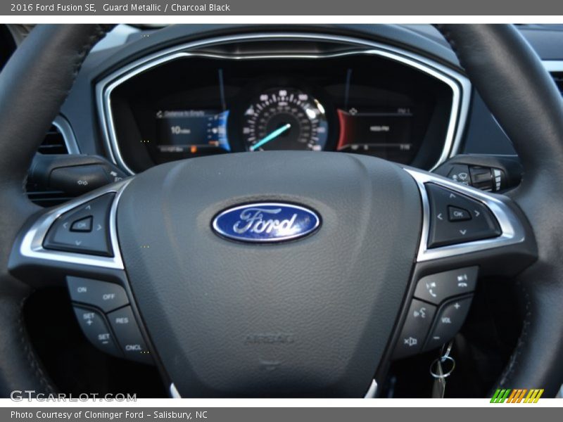 Guard Metallic / Charcoal Black 2016 Ford Fusion SE