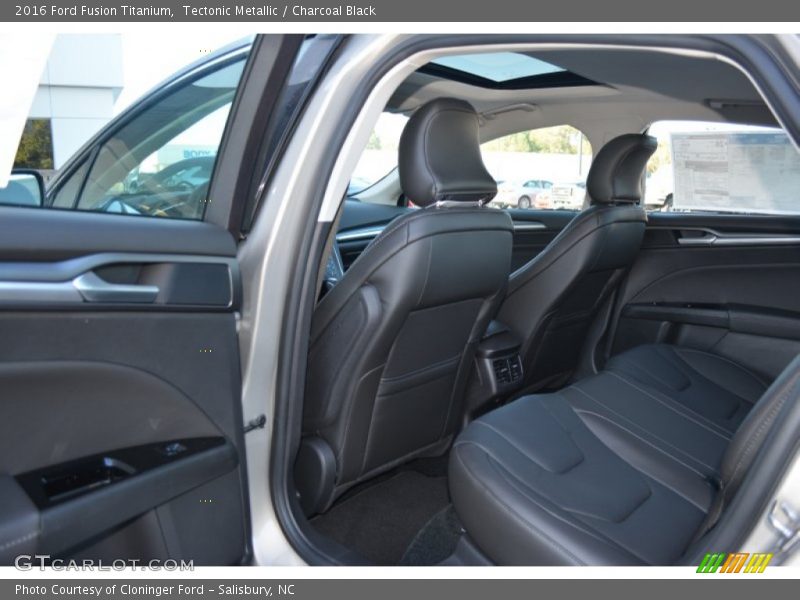 Tectonic Metallic / Charcoal Black 2016 Ford Fusion Titanium