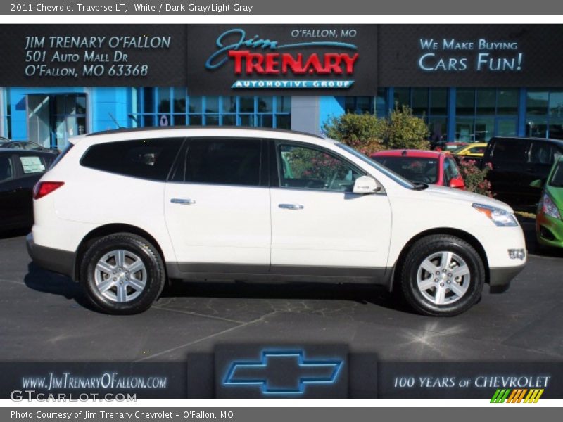 White / Dark Gray/Light Gray 2011 Chevrolet Traverse LT
