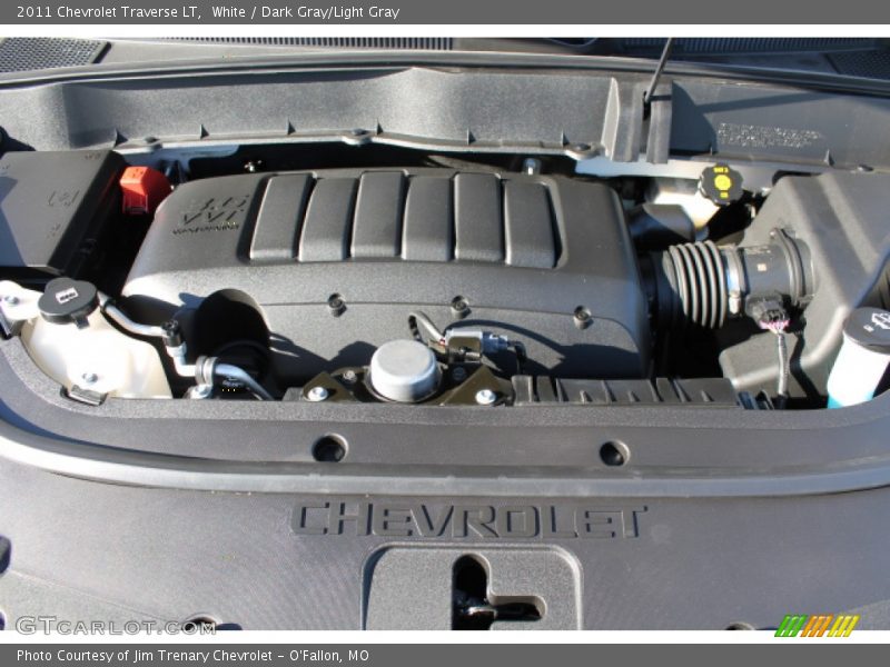 White / Dark Gray/Light Gray 2011 Chevrolet Traverse LT