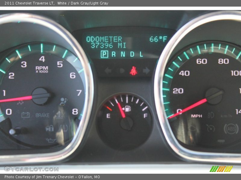 White / Dark Gray/Light Gray 2011 Chevrolet Traverse LT