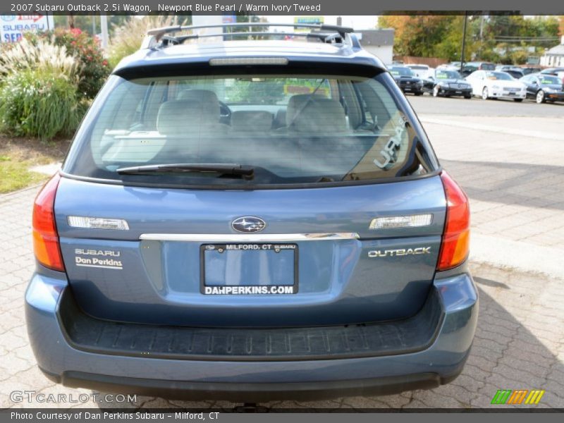 Newport Blue Pearl / Warm Ivory Tweed 2007 Subaru Outback 2.5i Wagon