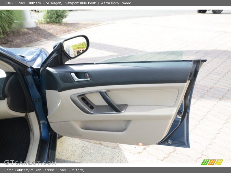 Newport Blue Pearl / Warm Ivory Tweed 2007 Subaru Outback 2.5i Wagon