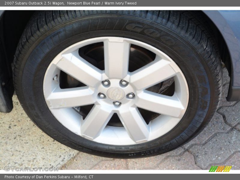 Newport Blue Pearl / Warm Ivory Tweed 2007 Subaru Outback 2.5i Wagon
