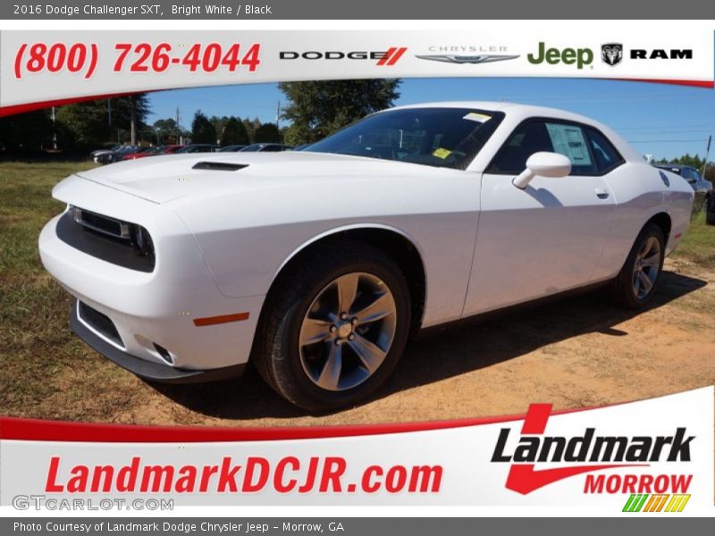 Bright White / Black 2016 Dodge Challenger SXT