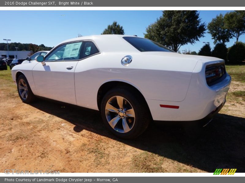 Bright White / Black 2016 Dodge Challenger SXT