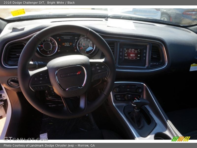 Bright White / Black 2016 Dodge Challenger SXT