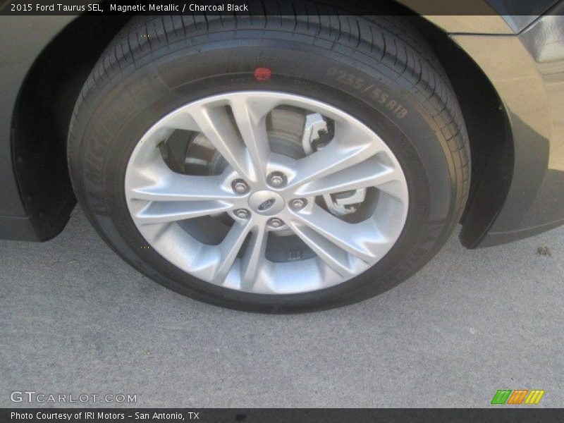 Magnetic Metallic / Charcoal Black 2015 Ford Taurus SEL