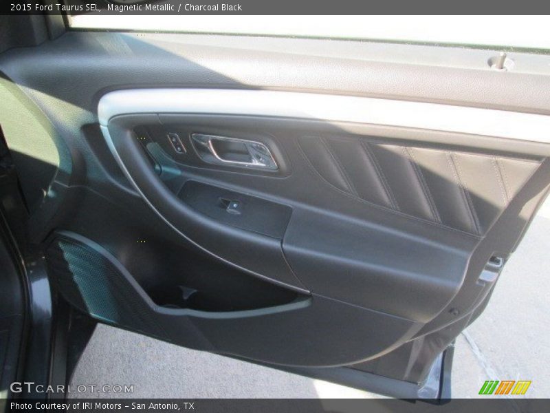 Magnetic Metallic / Charcoal Black 2015 Ford Taurus SEL