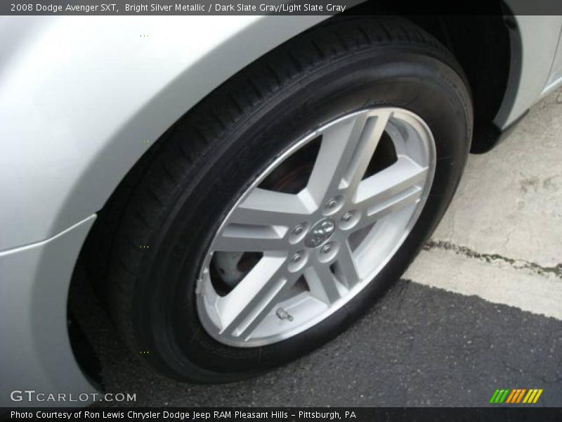 Bright Silver Metallic / Dark Slate Gray/Light Slate Gray 2008 Dodge Avenger SXT