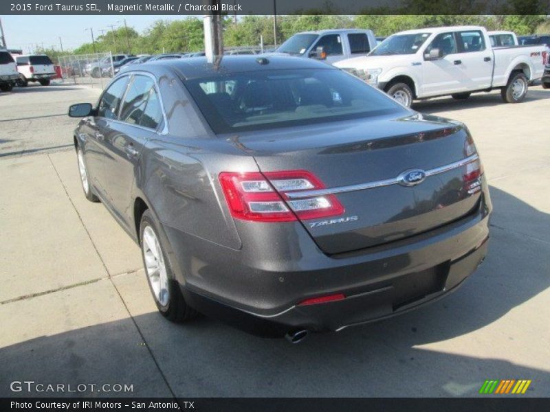 Magnetic Metallic / Charcoal Black 2015 Ford Taurus SEL
