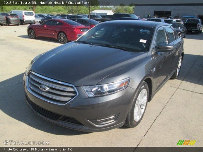 Magnetic Metallic / Charcoal Black 2015 Ford Taurus SEL