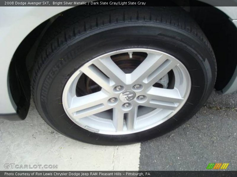 Bright Silver Metallic / Dark Slate Gray/Light Slate Gray 2008 Dodge Avenger SXT