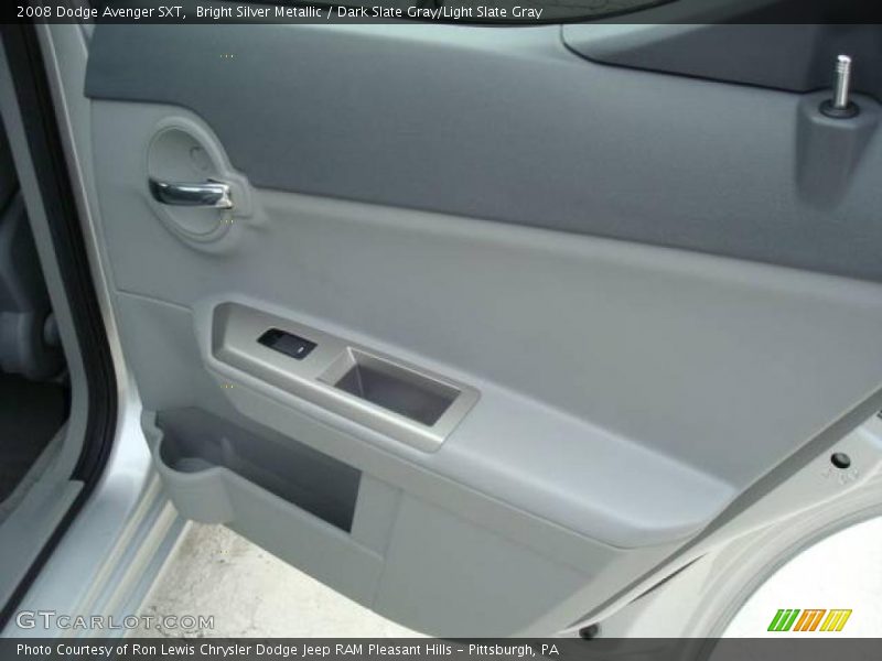 Bright Silver Metallic / Dark Slate Gray/Light Slate Gray 2008 Dodge Avenger SXT