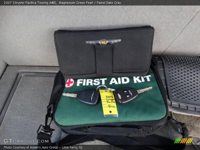 Magnesium Green Pearl / Pastel Slate Gray 2007 Chrysler Pacifica Touring AWD