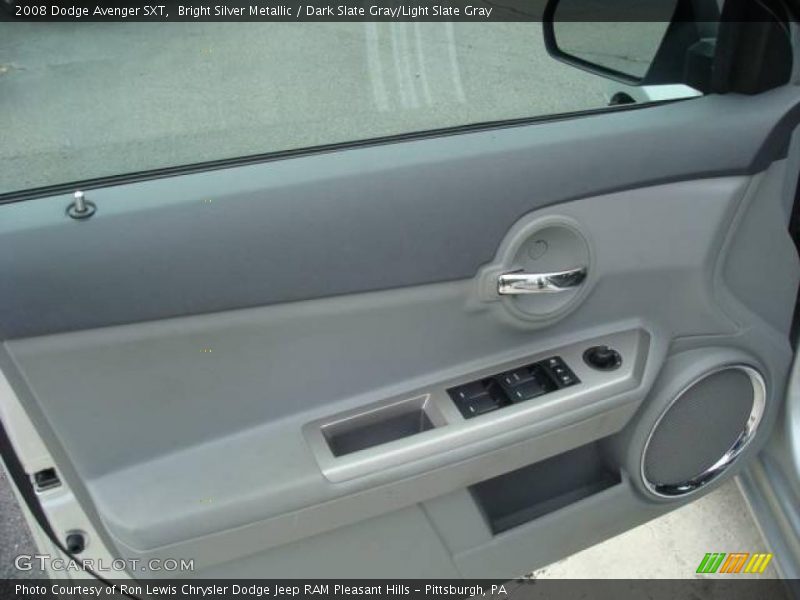 Bright Silver Metallic / Dark Slate Gray/Light Slate Gray 2008 Dodge Avenger SXT