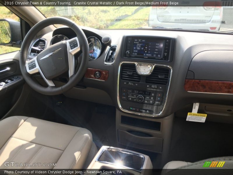 Granite Crystal Metallic / Dark Frost Beige/Medium Frost Beige 2016 Chrysler Town & Country Touring