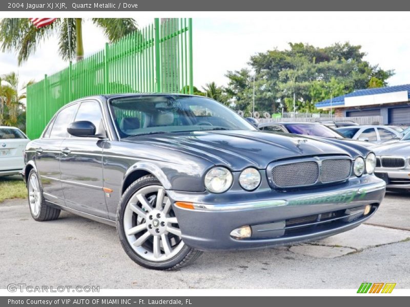 Quartz Metallic / Dove 2004 Jaguar XJ XJR