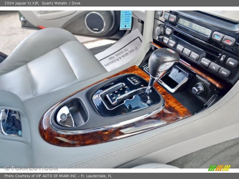Quartz Metallic / Dove 2004 Jaguar XJ XJR