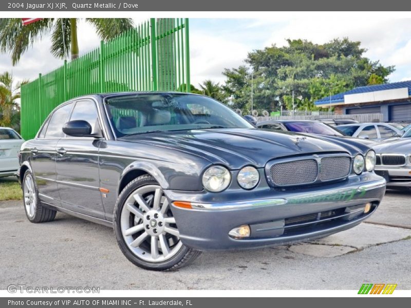 Quartz Metallic / Dove 2004 Jaguar XJ XJR