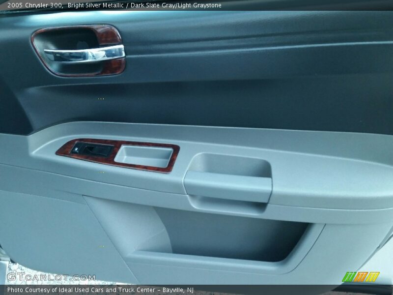 Bright Silver Metallic / Dark Slate Gray/Light Graystone 2005 Chrysler 300