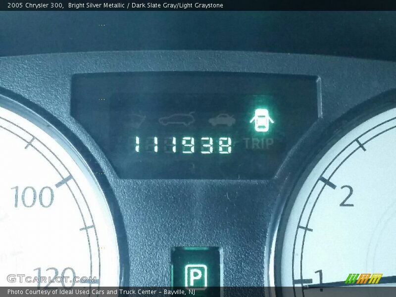 Bright Silver Metallic / Dark Slate Gray/Light Graystone 2005 Chrysler 300