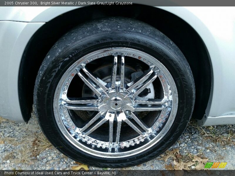 Bright Silver Metallic / Dark Slate Gray/Light Graystone 2005 Chrysler 300