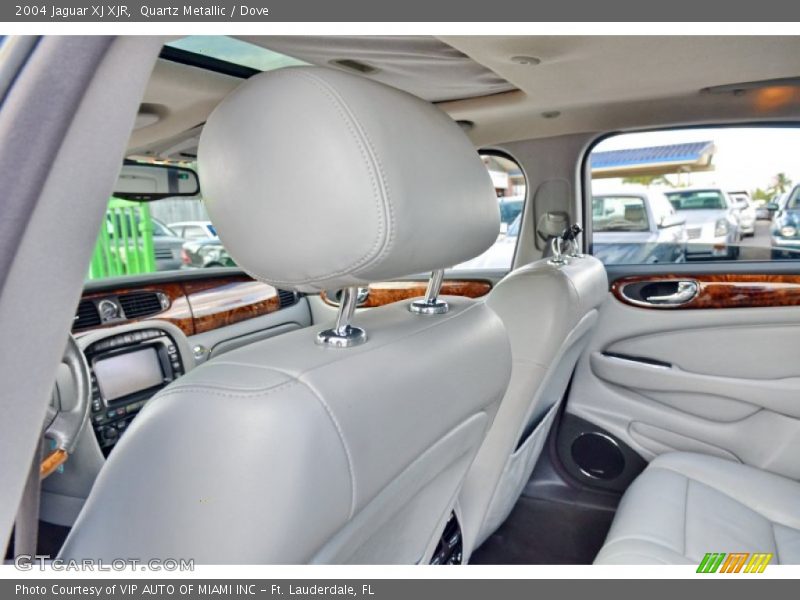 Quartz Metallic / Dove 2004 Jaguar XJ XJR