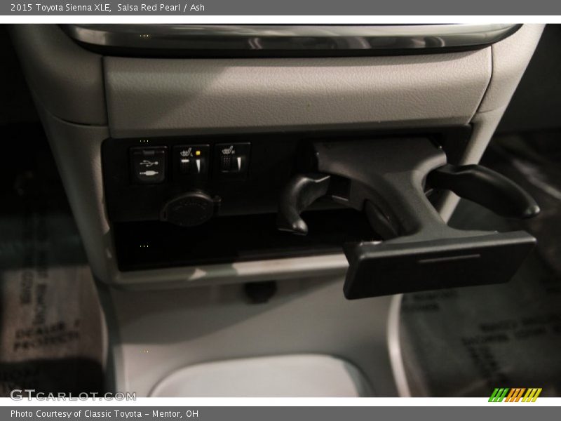Salsa Red Pearl / Ash 2015 Toyota Sienna XLE