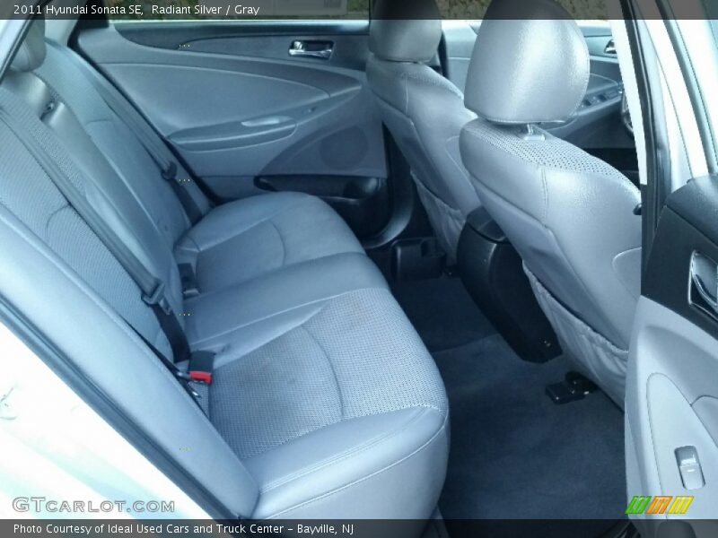 Radiant Silver / Gray 2011 Hyundai Sonata SE