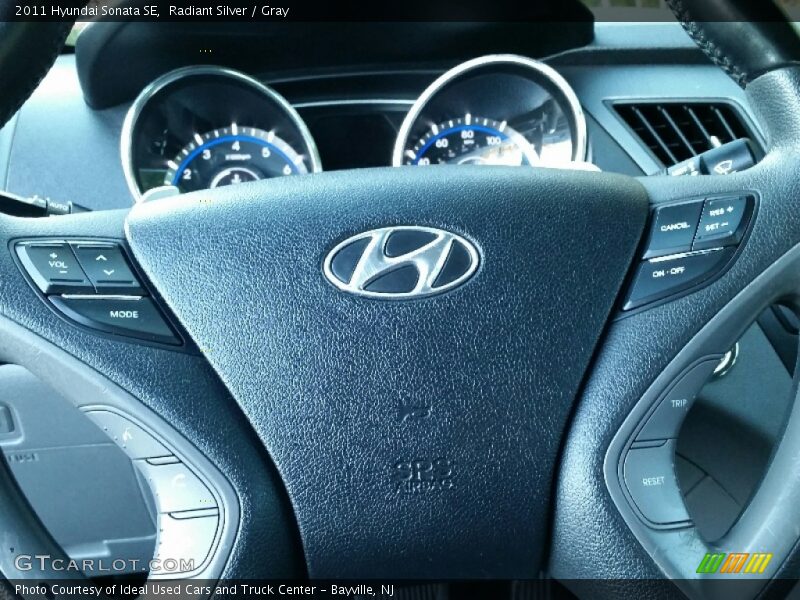 Radiant Silver / Gray 2011 Hyundai Sonata SE