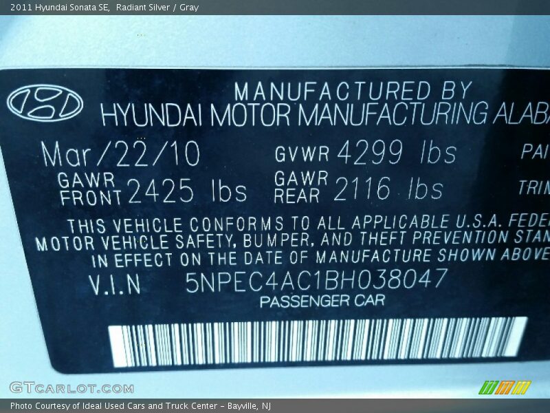 Radiant Silver / Gray 2011 Hyundai Sonata SE