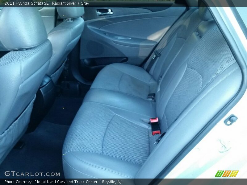 Radiant Silver / Gray 2011 Hyundai Sonata SE
