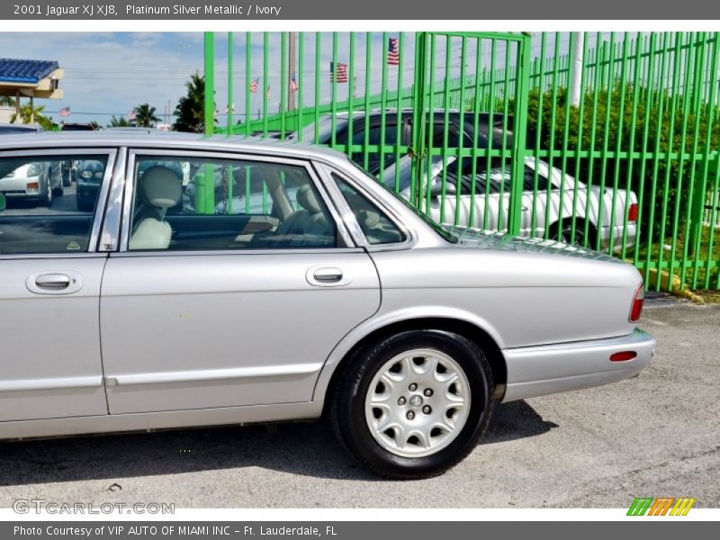 Platinum Silver Metallic / Ivory 2001 Jaguar XJ XJ8