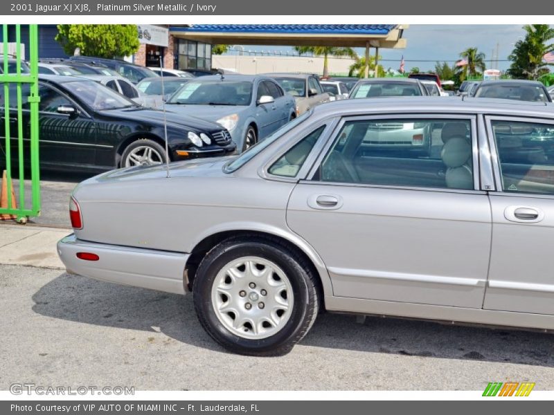 Platinum Silver Metallic / Ivory 2001 Jaguar XJ XJ8