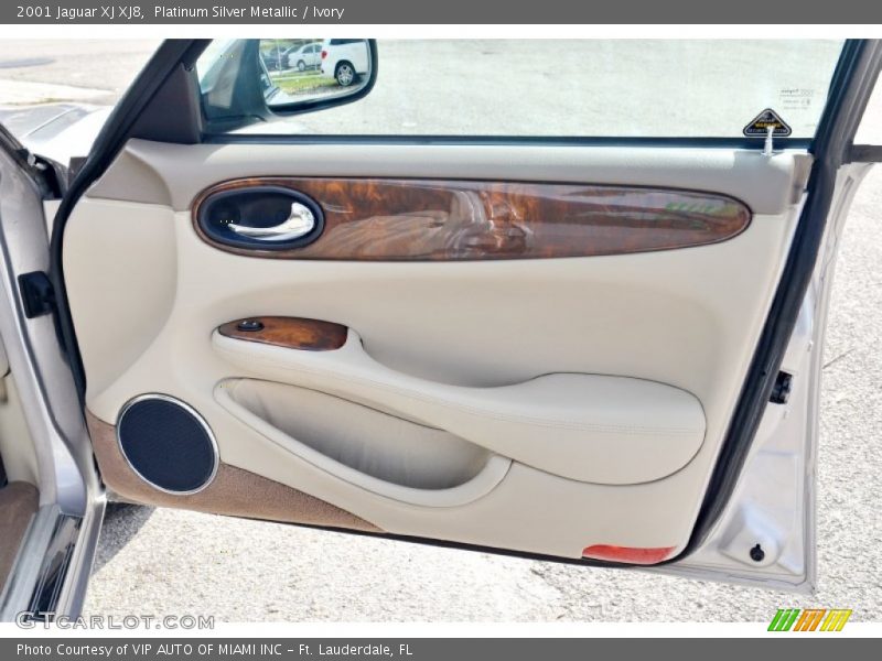 Platinum Silver Metallic / Ivory 2001 Jaguar XJ XJ8