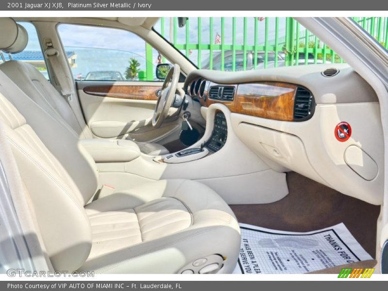Platinum Silver Metallic / Ivory 2001 Jaguar XJ XJ8