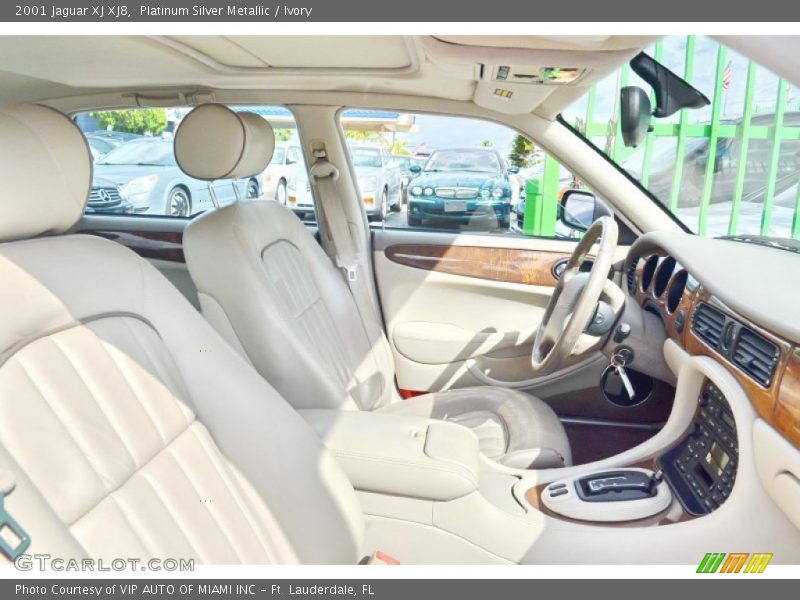 Platinum Silver Metallic / Ivory 2001 Jaguar XJ XJ8