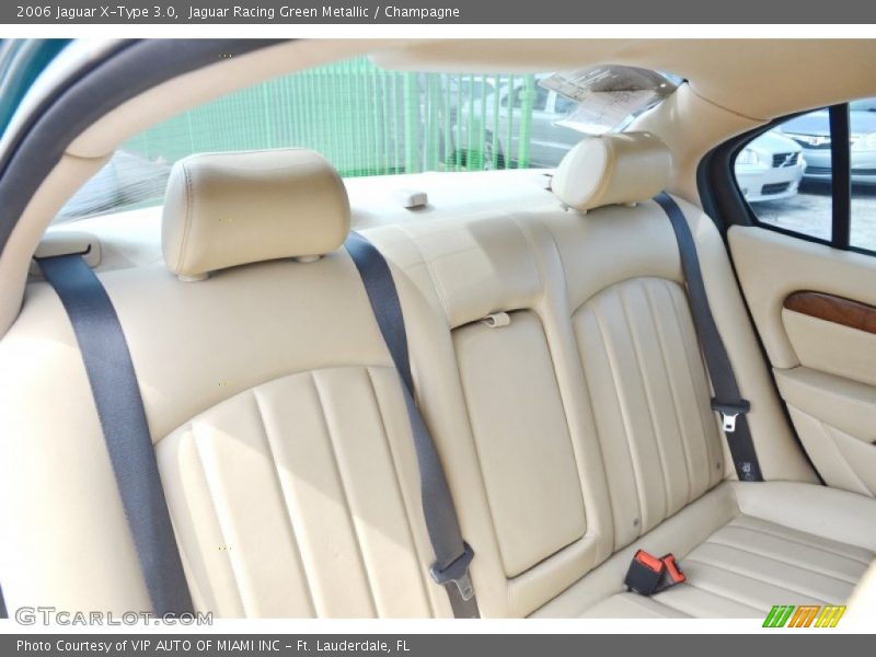 Jaguar Racing Green Metallic / Champagne 2006 Jaguar X-Type 3.0