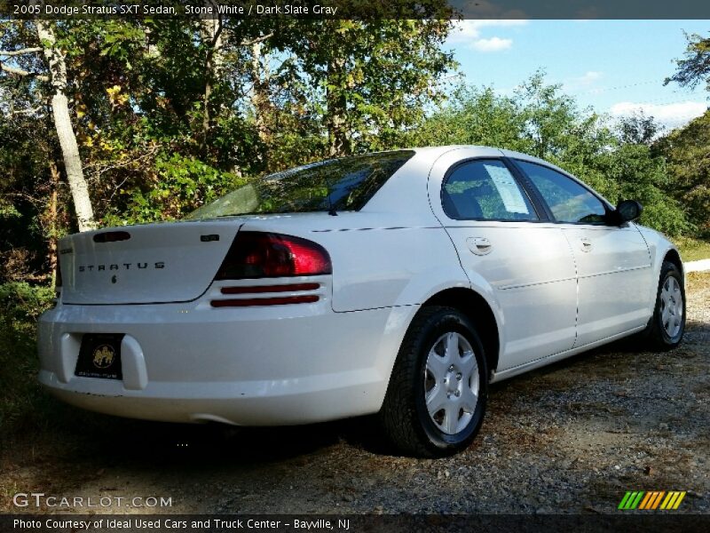 Stone White / Dark Slate Gray 2005 Dodge Stratus SXT Sedan
