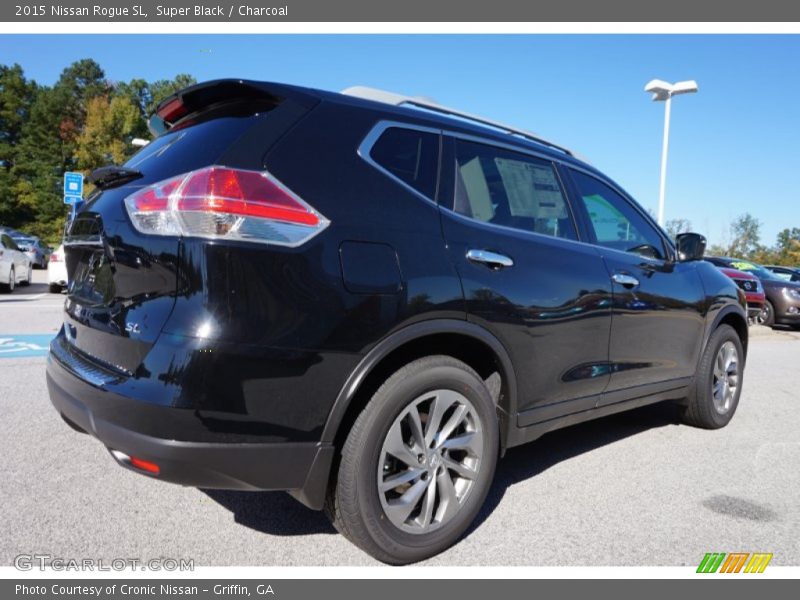 Super Black / Charcoal 2015 Nissan Rogue SL