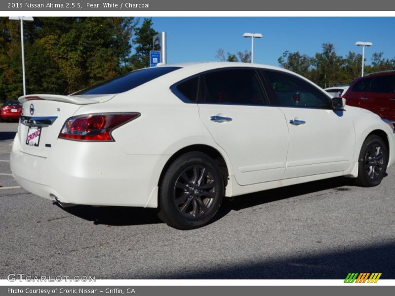 Pearl White / Charcoal 2015 Nissan Altima 2.5 S