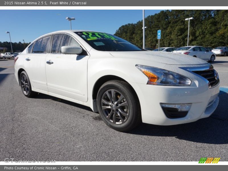 Pearl White / Charcoal 2015 Nissan Altima 2.5 S